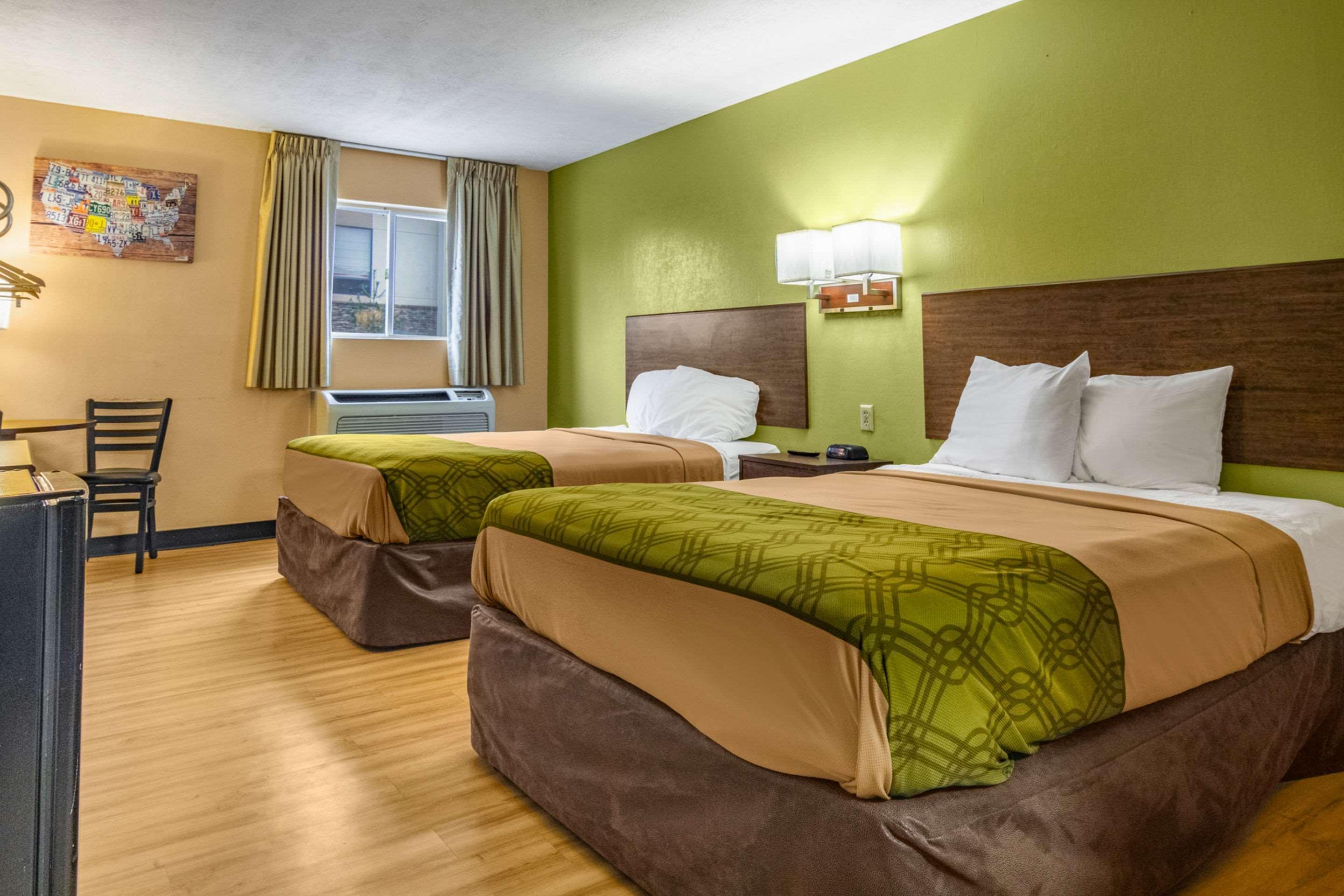 Econo Lodge Kent Eksteriør billede