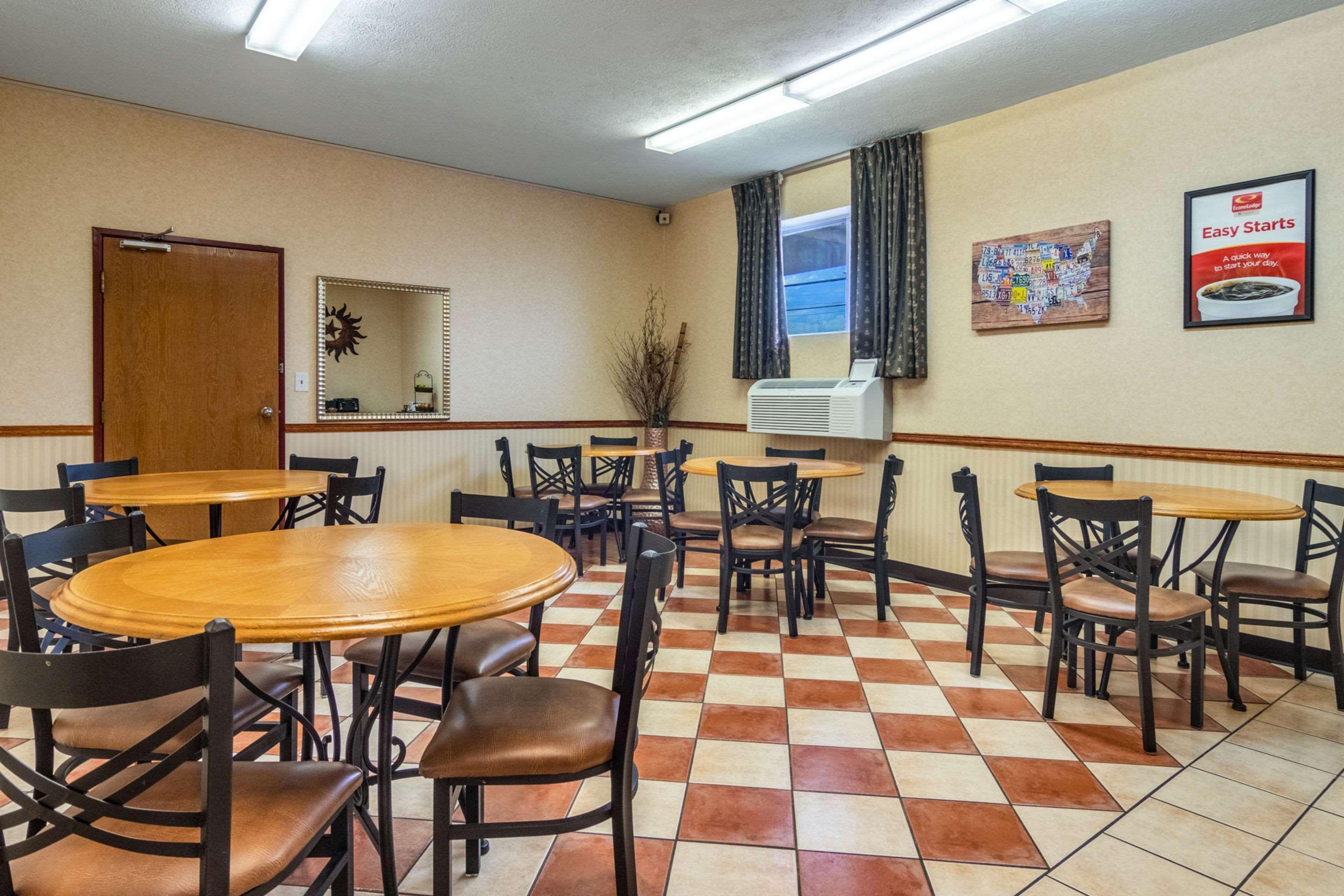 Econo Lodge Kent Eksteriør billede