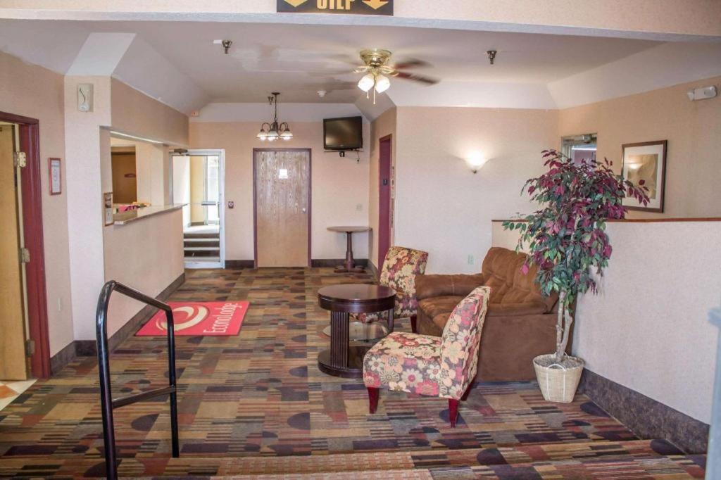 Econo Lodge Kent Eksteriør billede
