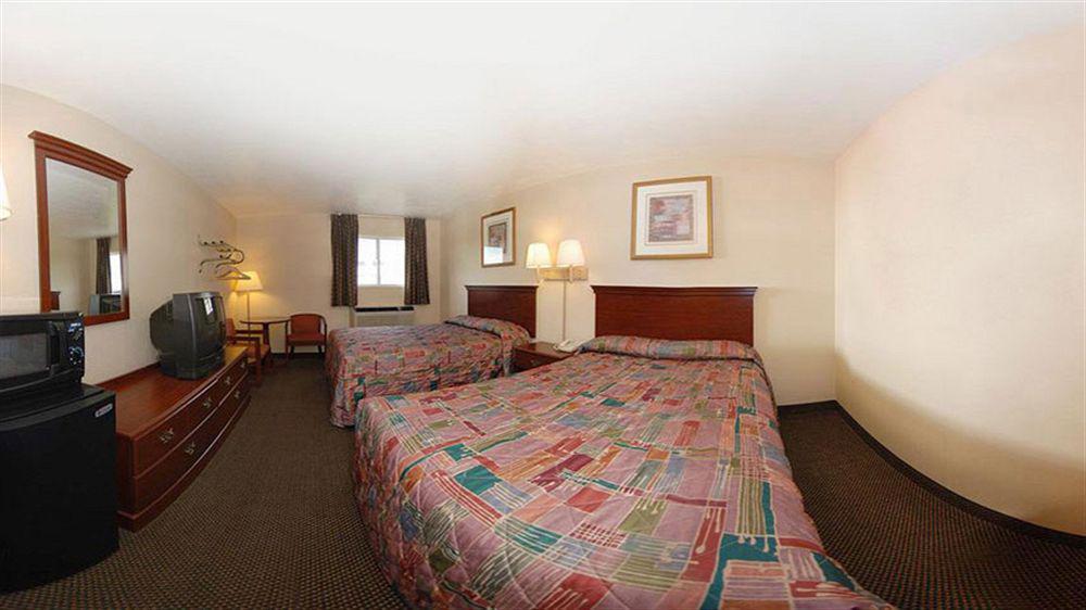 Econo Lodge Kent Eksteriør billede